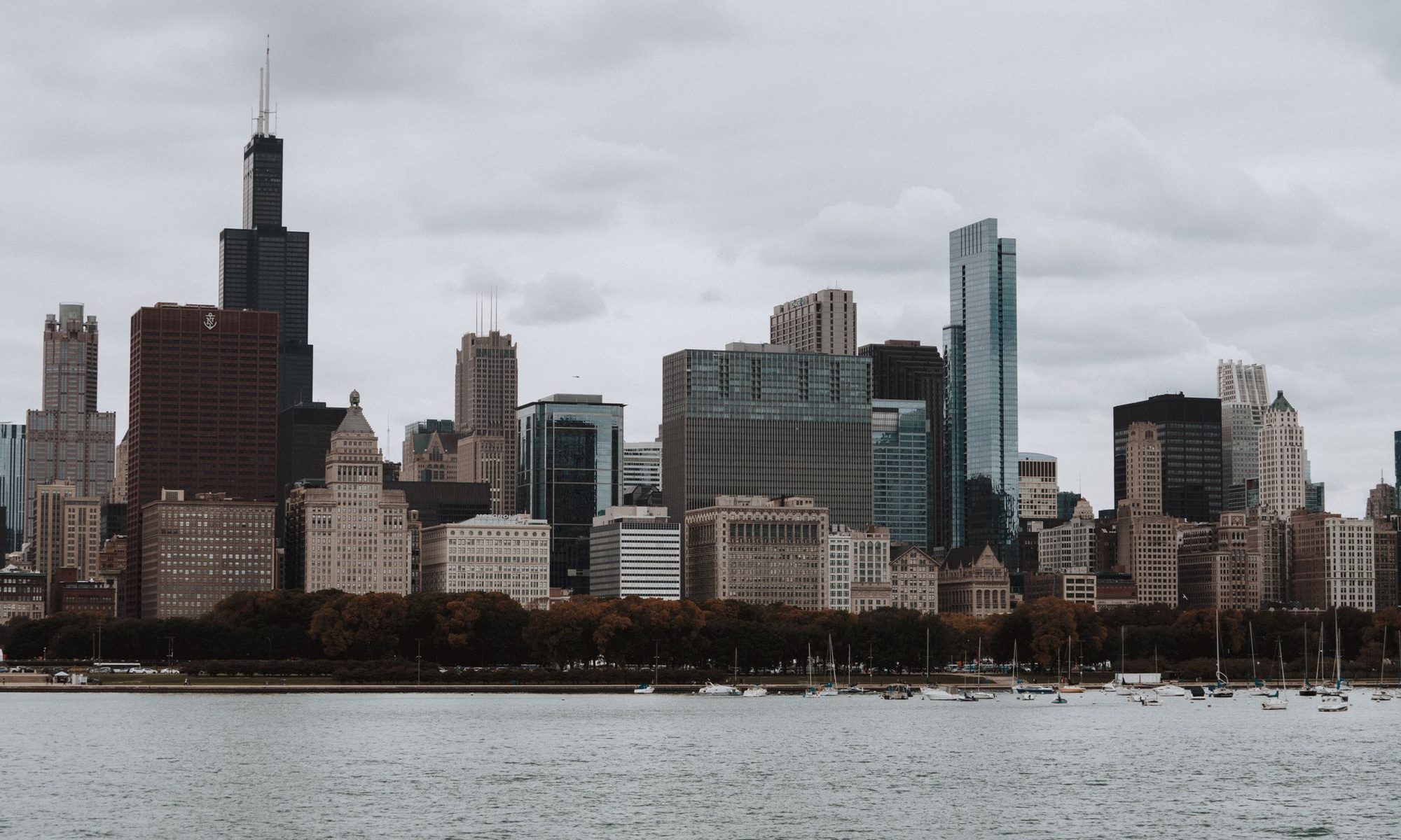 Chicago, seen from the lake and the river